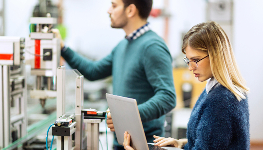 DriveLock_Webinar_Manufacturing_Spaltenbild